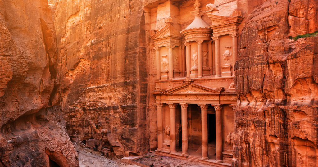 Al-Khazneh. Fonte: Canva.
