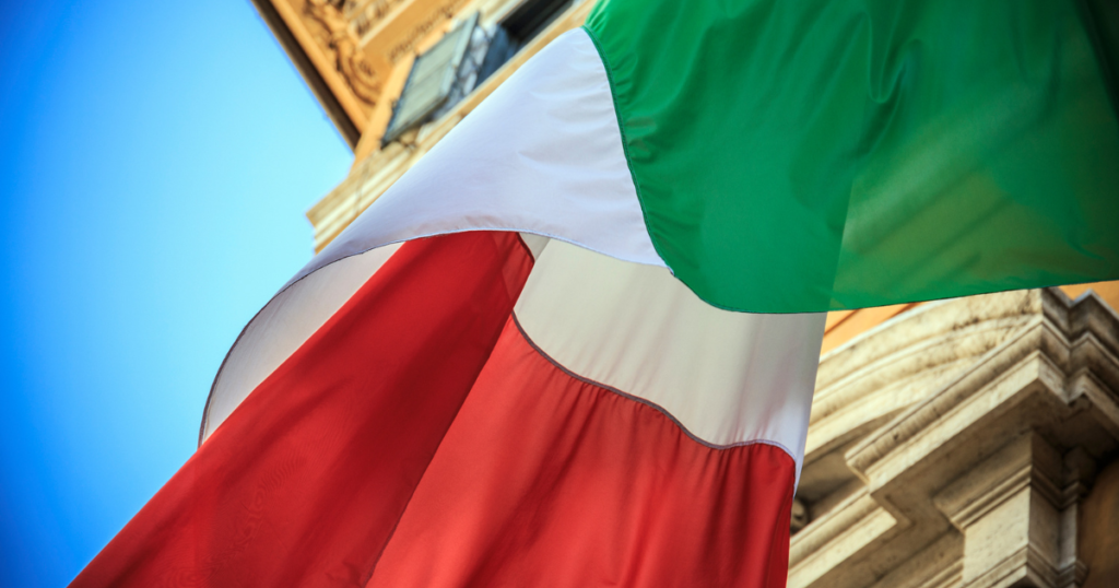 Bandeira da Itália. Fonte: Canva.