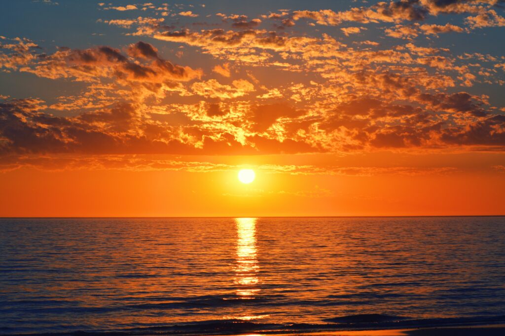 Pôr do sol em Punta Del Este, no Uruguia.