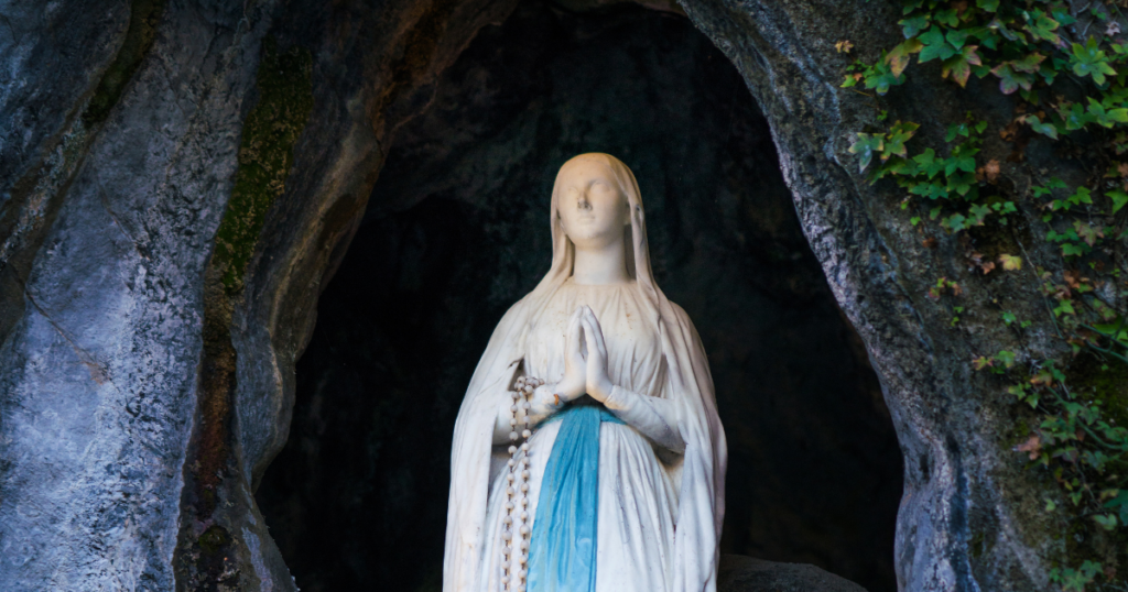 Gruta de Lourdes. Fonte: Canva.