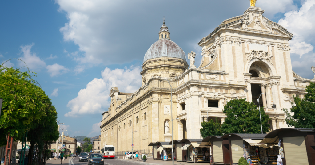 Basílica de Santa Maria Degli Angeli, Assis. Fonte: Canva.